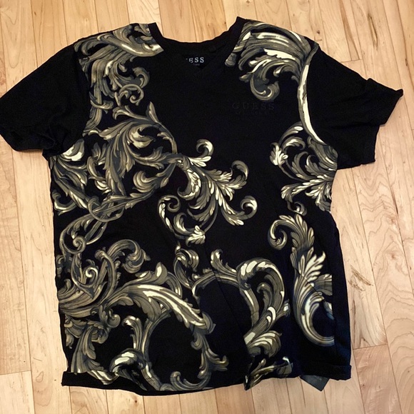 GUESS black and gold print men’s t shirt size Large - Picture 1 of 4